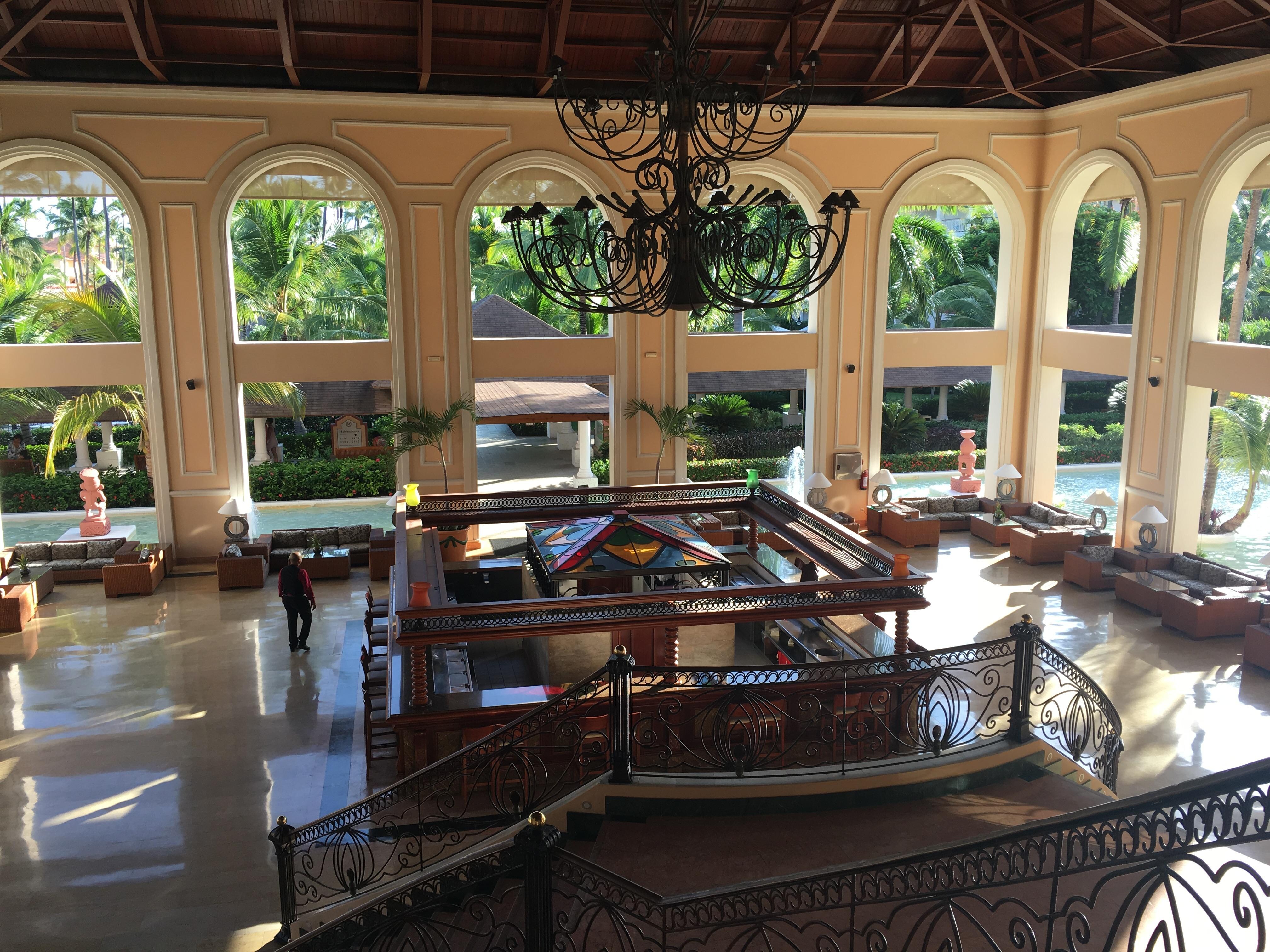 Lower bar in Main lobby