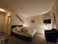 방크기도 적당하고 2명쓰긴 좋아요