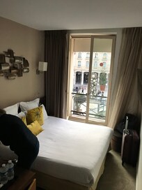 Zimmer Nr 206, kleinstes auf der Etage mit Fenster zur Straße