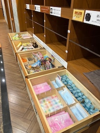 Two gifts per guest each nught