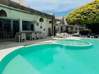 Hotel pool