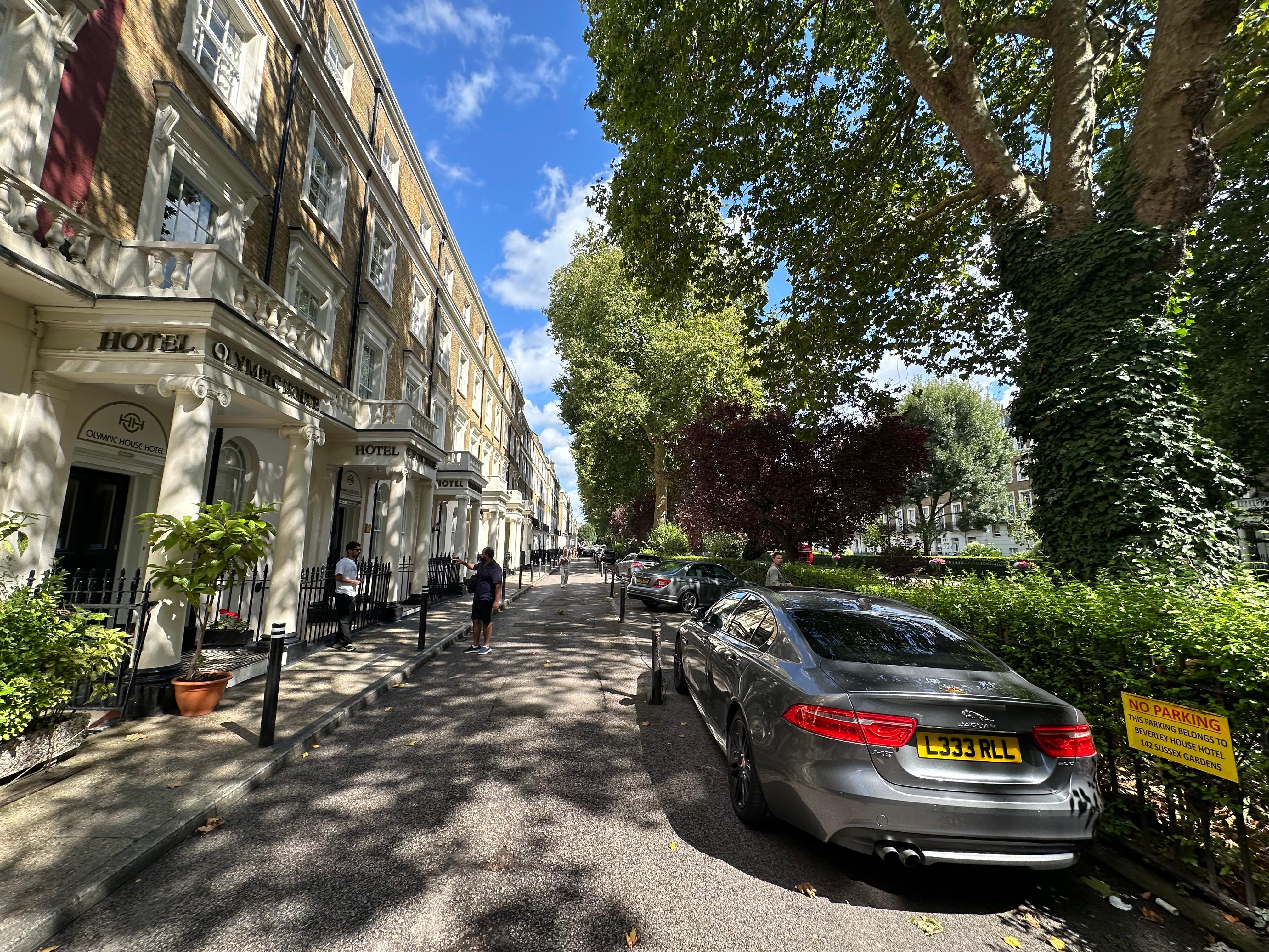 Nice street to walk 