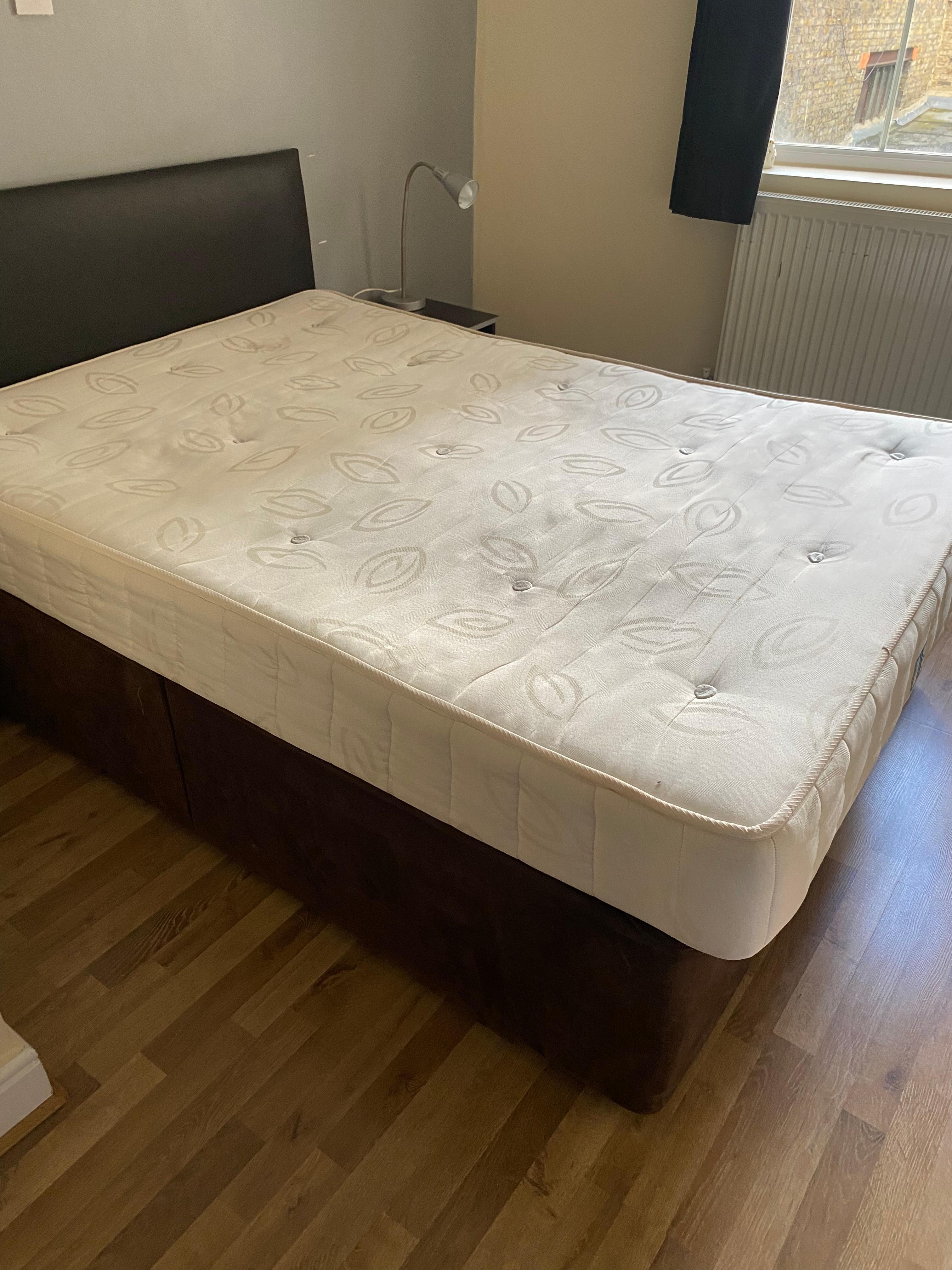 Matelas bon pour la poubelle 