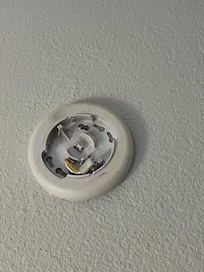 No smoke detector