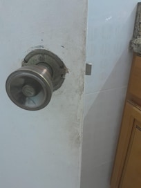 Cleanliness in bathroom