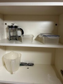 Kitchen poorly stocked with useable items