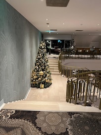Hotel was mooi in kerstsfeer.