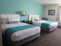 Två stora bekväma sängar