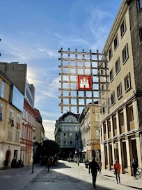 Just outside hotel on Laurinska St