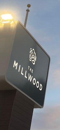 Millwood the best Motel in the whole USA, delicioous breakfast