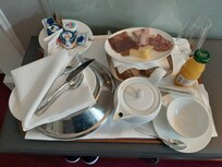 Petit déjeuner en chambre