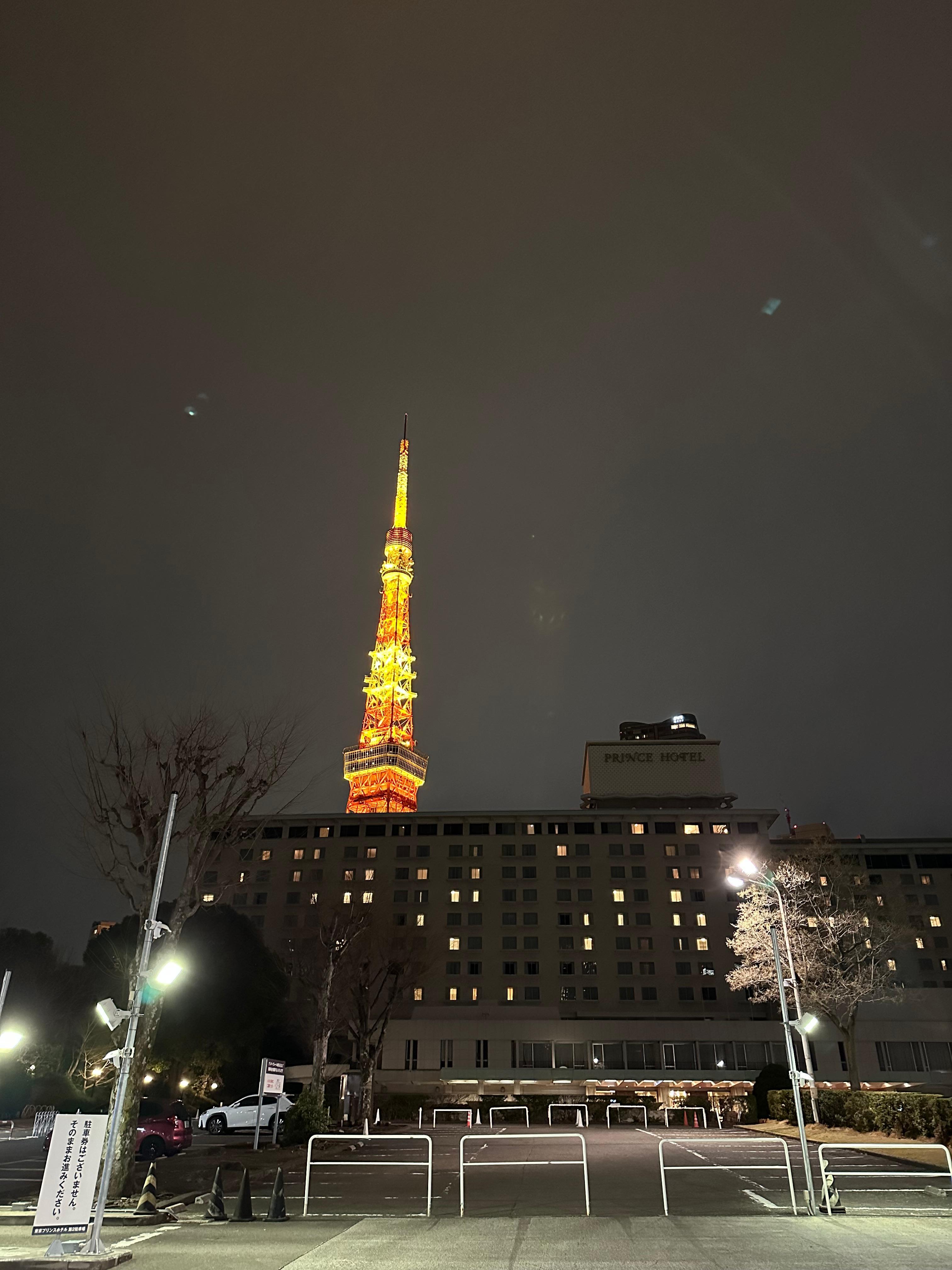 每天回飯店看到東京鐵塔都會不自覺地微笑