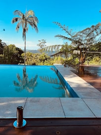 Personal pool