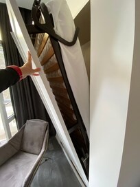 Hauska laatikkosänky kaapiksi naamioituna