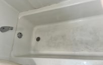 Dirty bathroom upon arrival