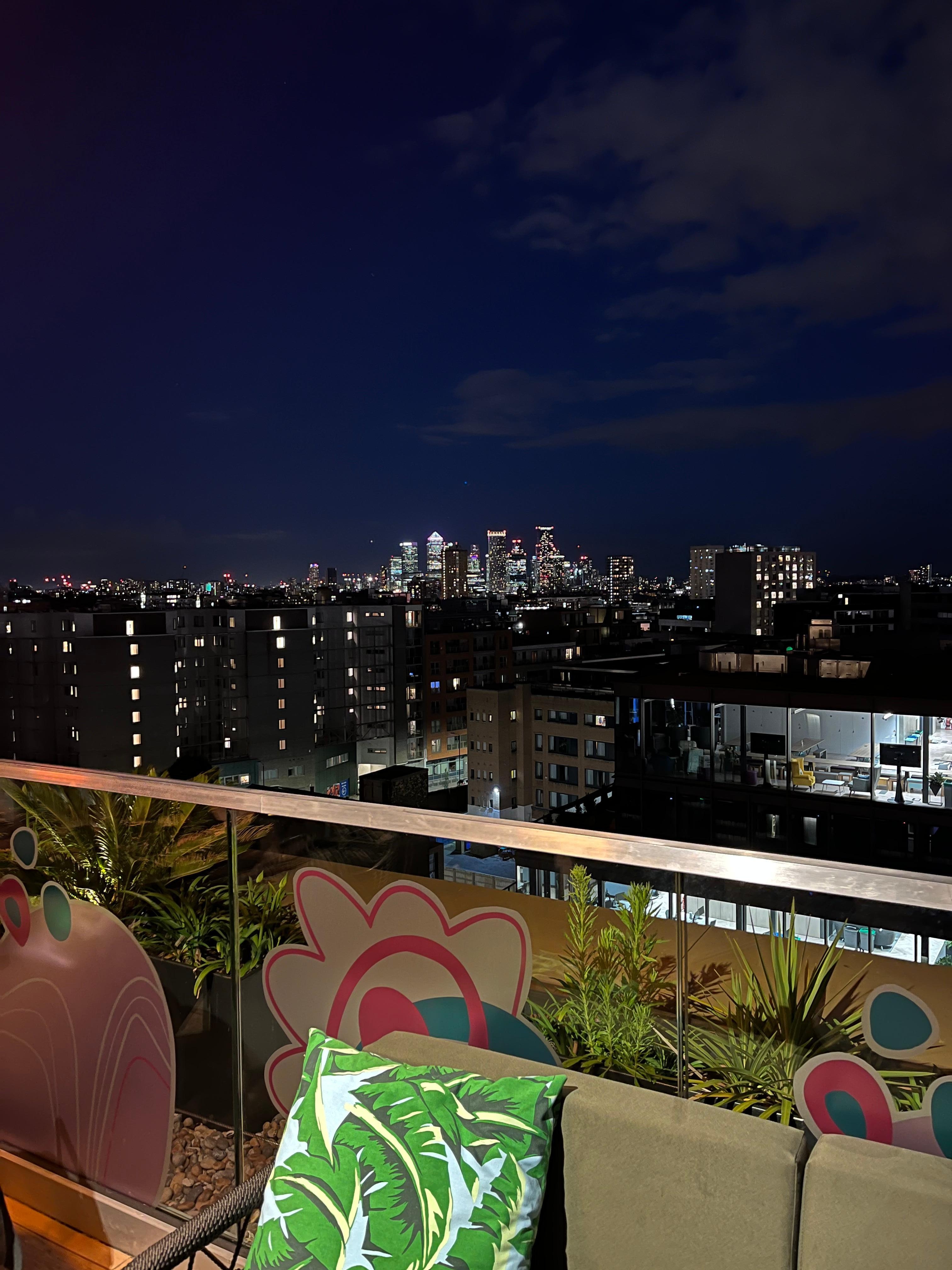 Roof top bar