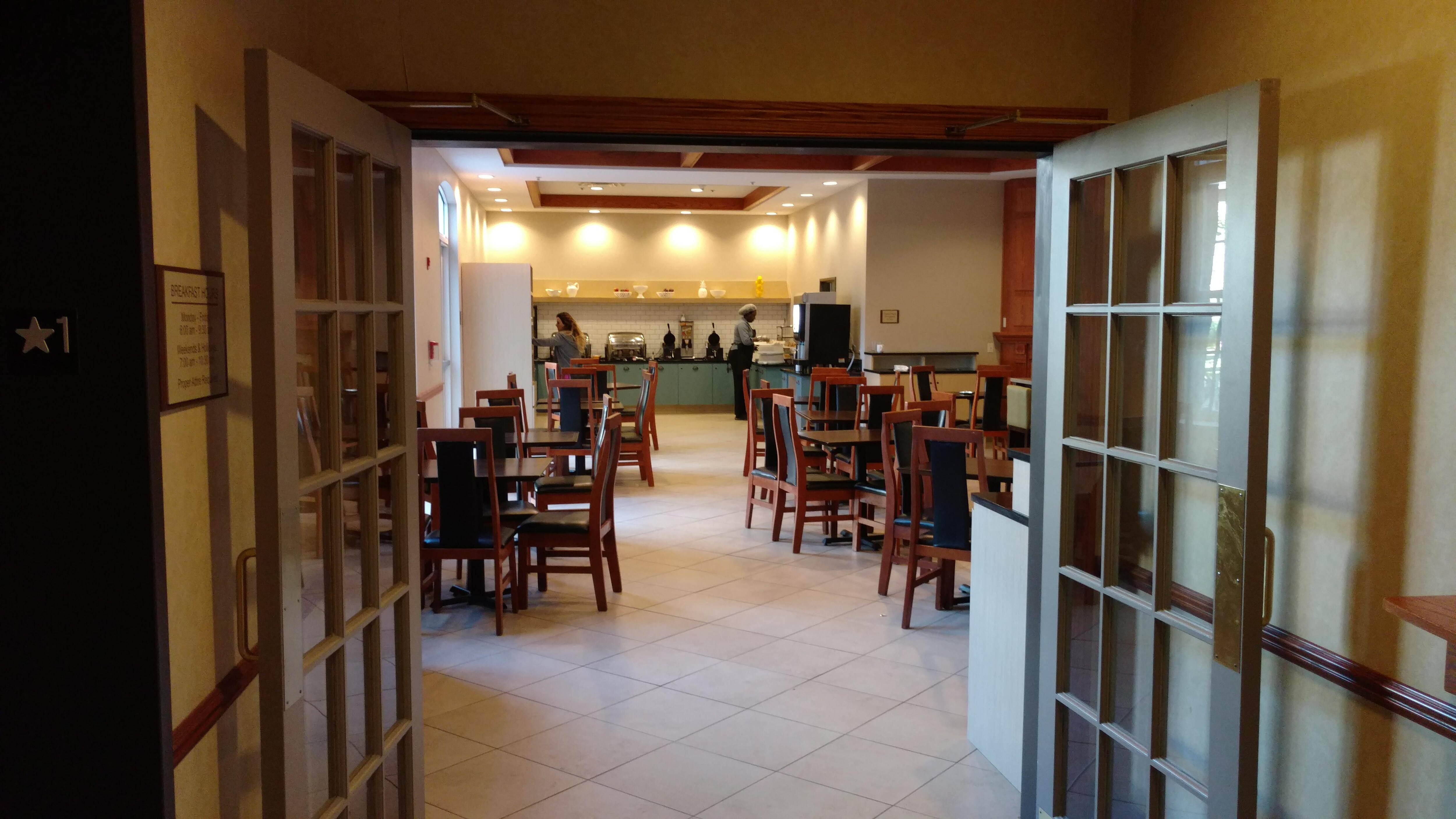 Breakfast room