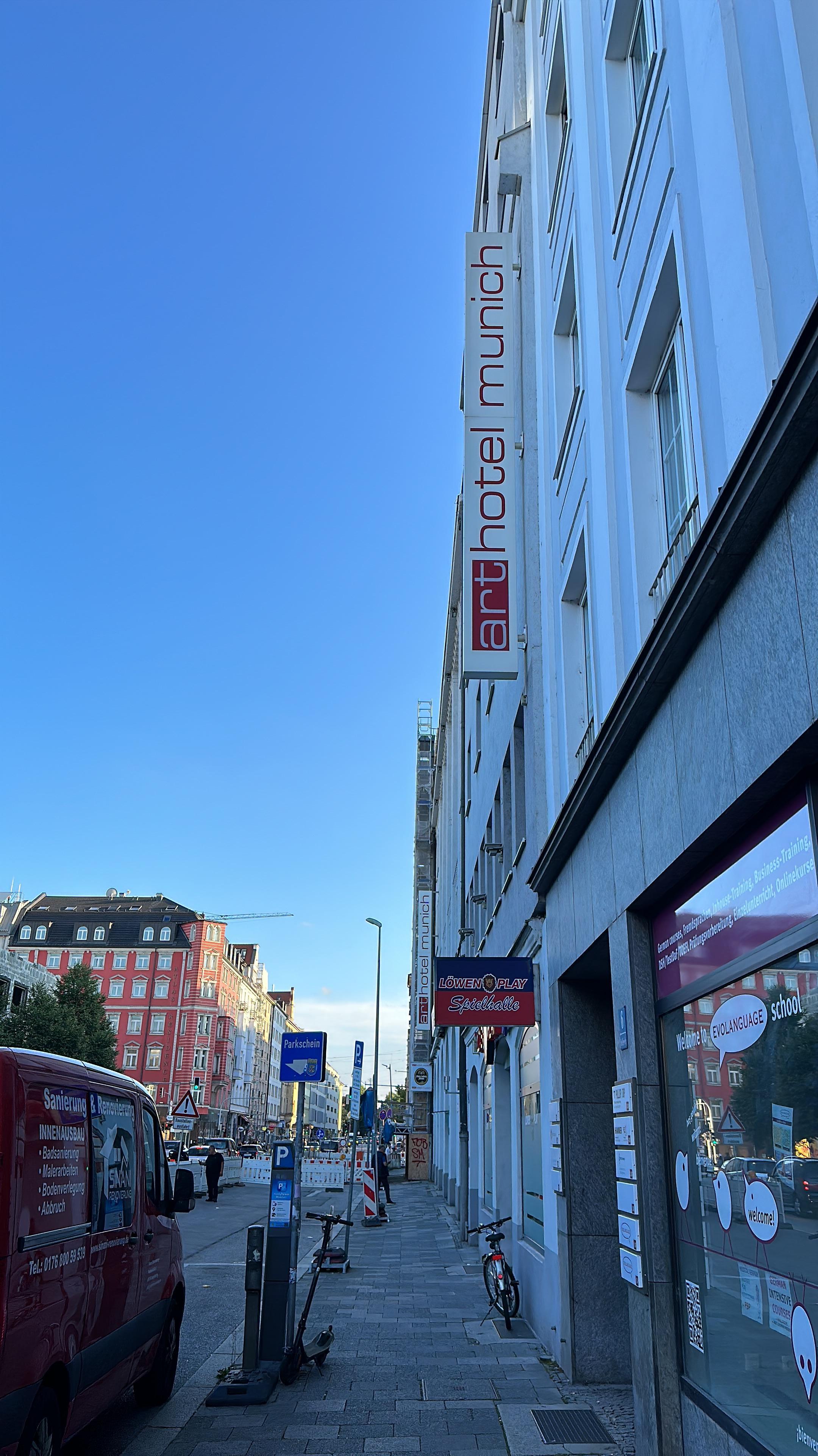 Aussenansicht des Hotels