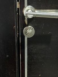 Gap on the door