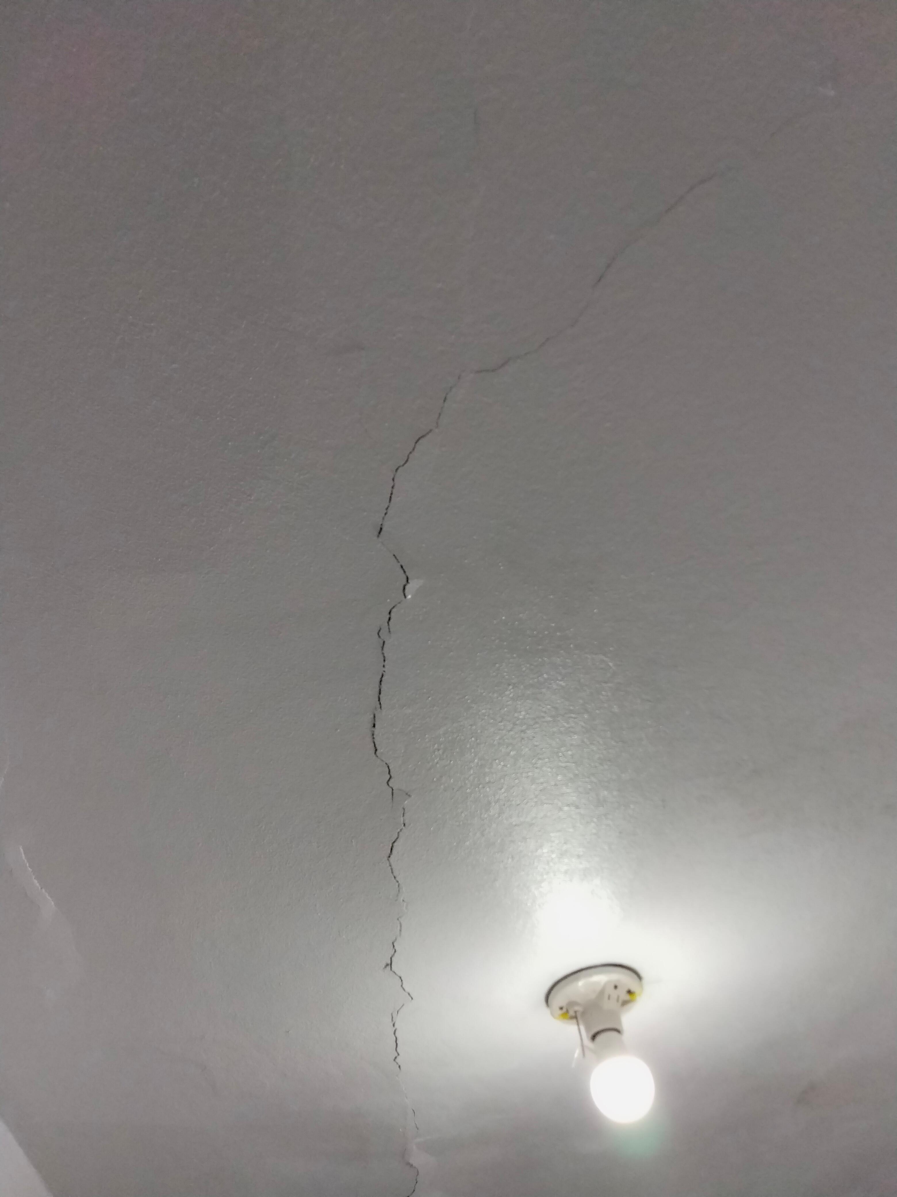 Crack ceiling about to fall in your head