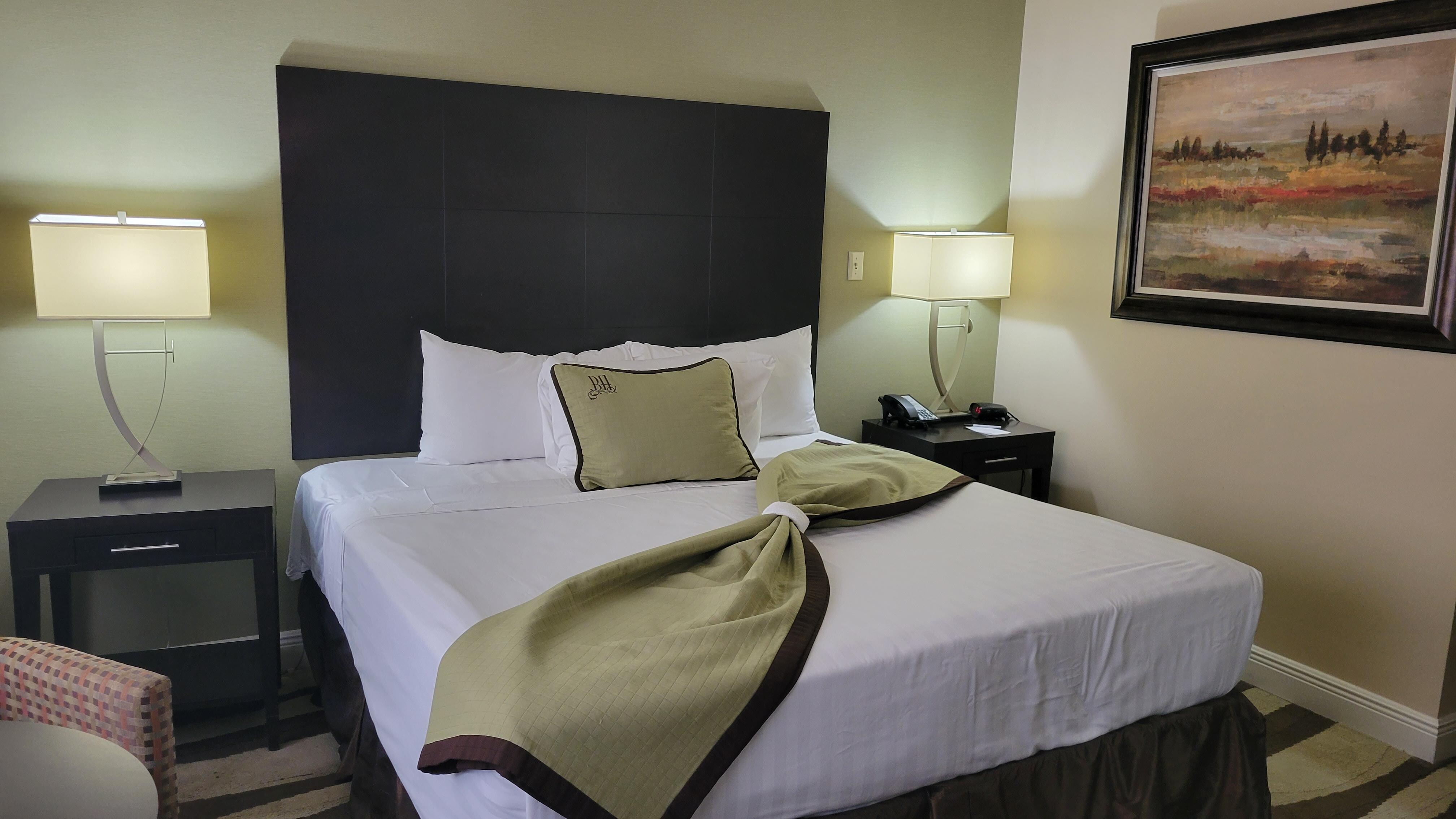 Book Brent House Hotel in New Orleans