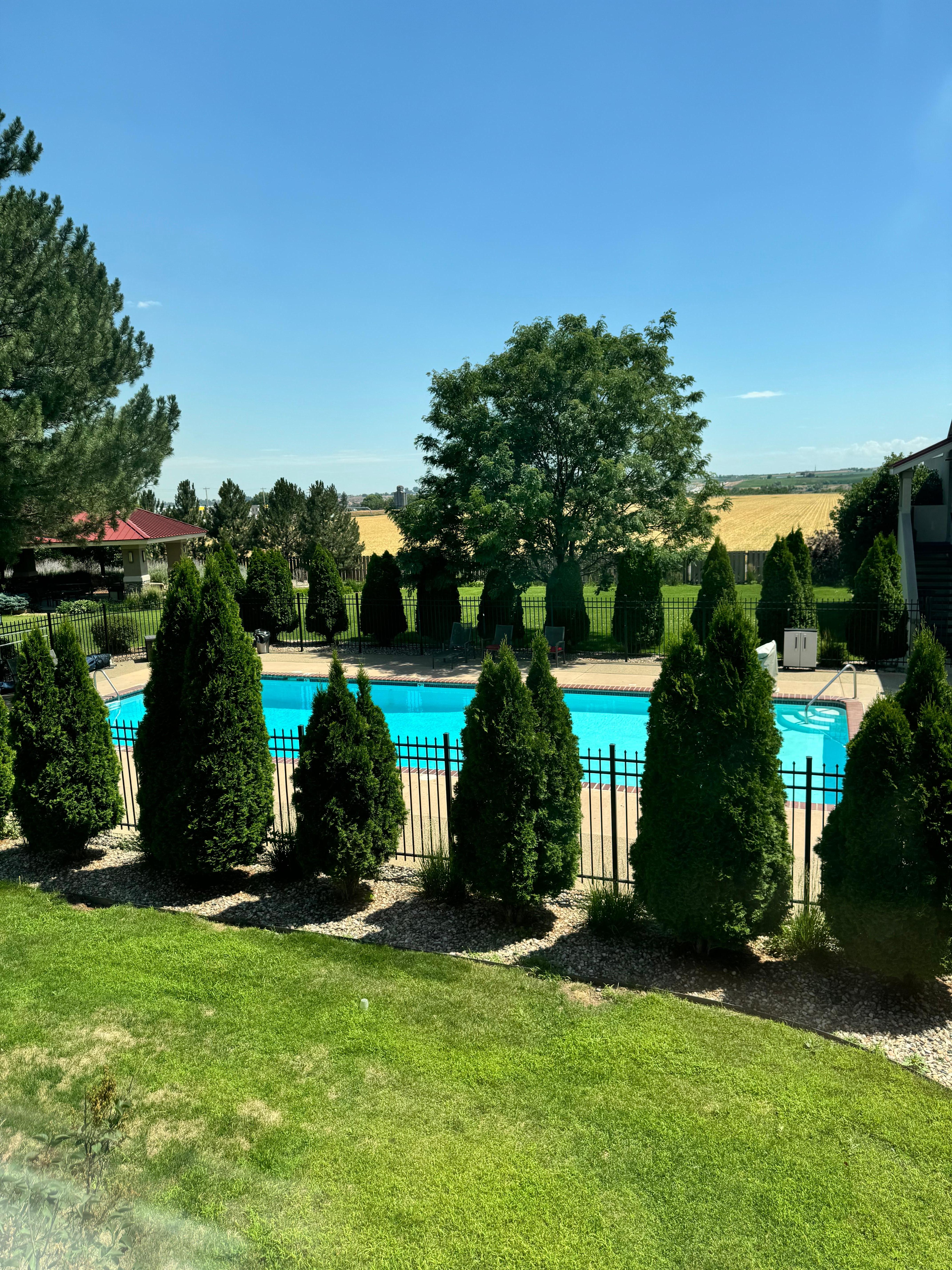 Beautiful, clean pool