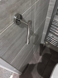 Toilet roll holder don’t stay flat