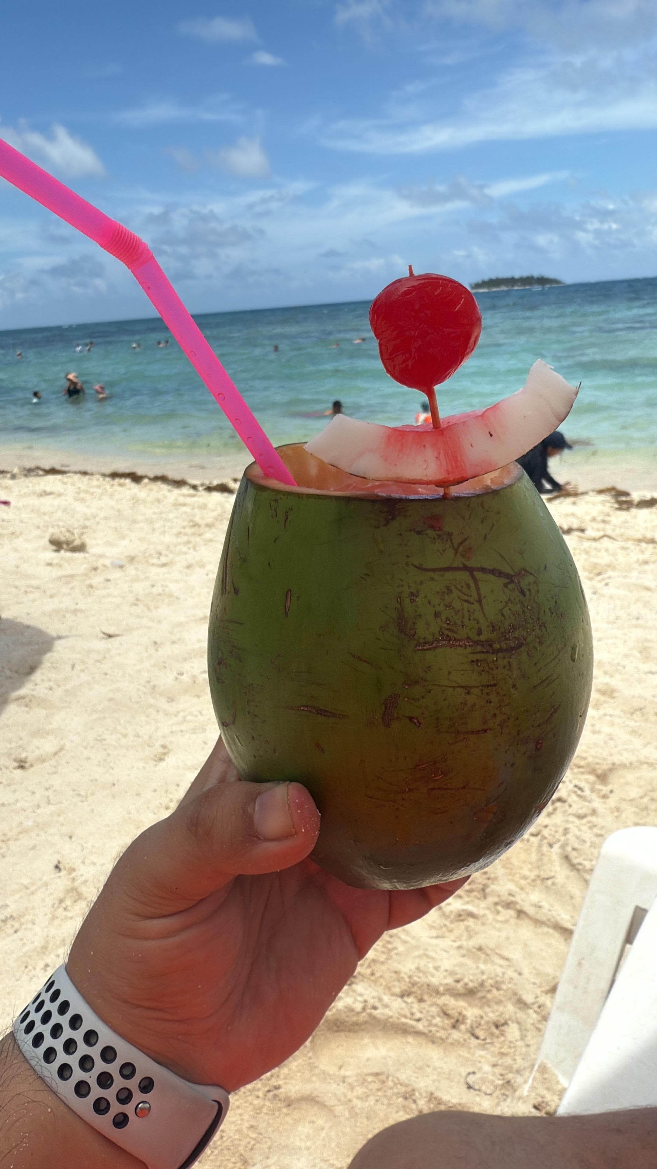 Spratt Bight beach close walking distance. 