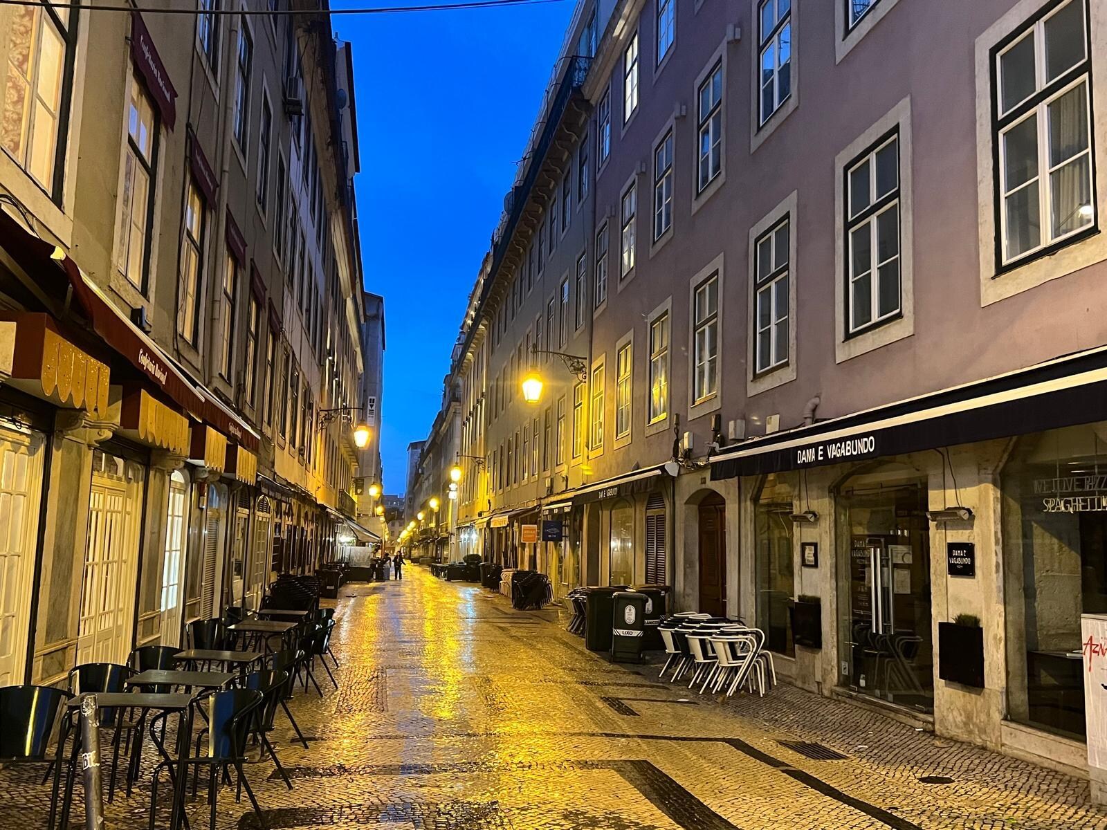 The street to get the hotel entrance. The morning hours at 6 AM, the street was quiet but gets very busy and blocked with restaurants table and chairs. No vehicle access to get inside the street when you have big luggage bags. 