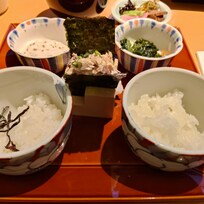 目印に昆布を乗せた方がひとめぼれ