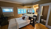 Jelly Bean Row Suite