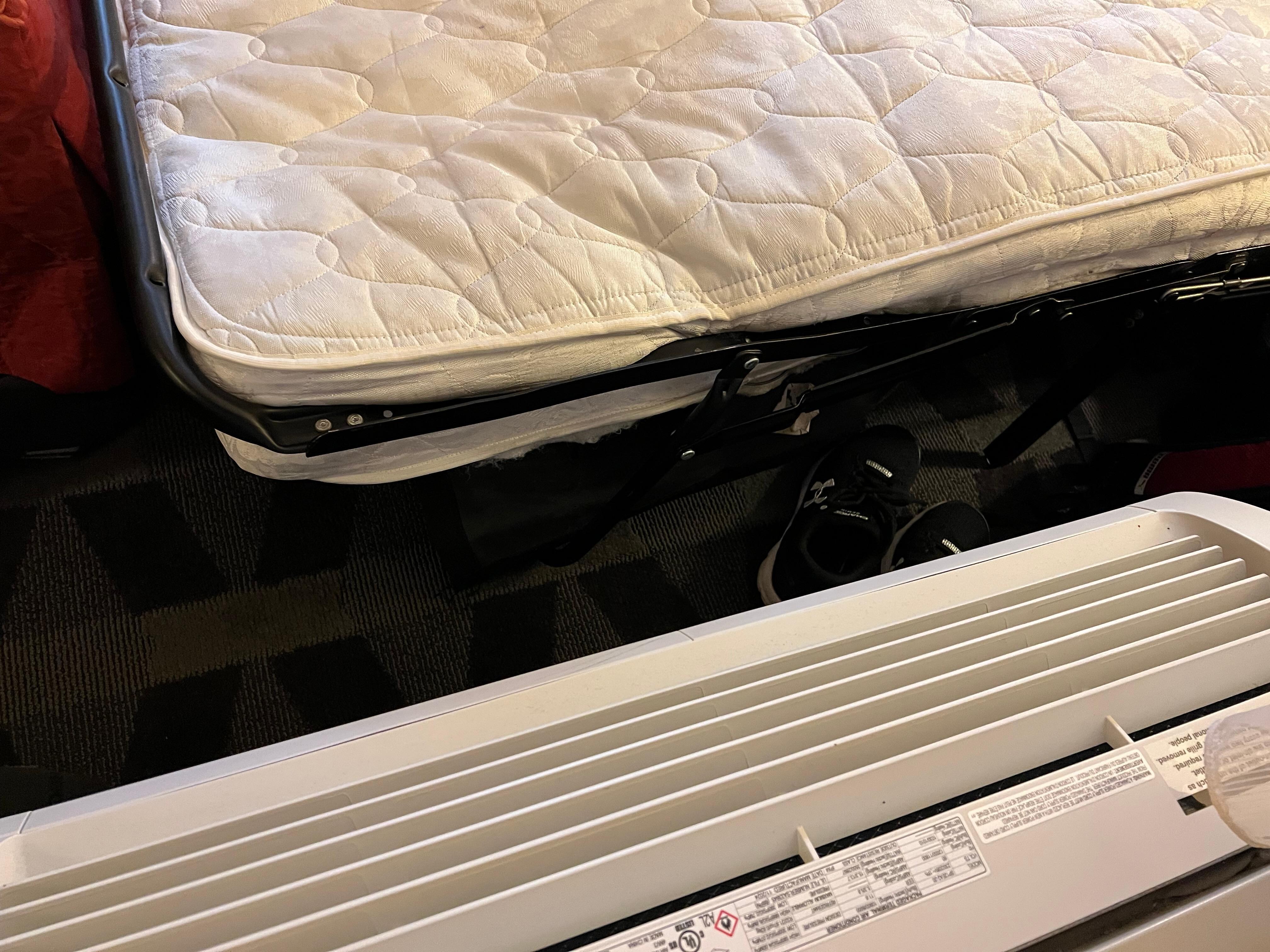 No mattress support 4