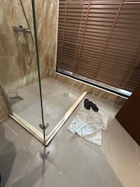 シャワーの排水△