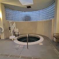 Hot tub