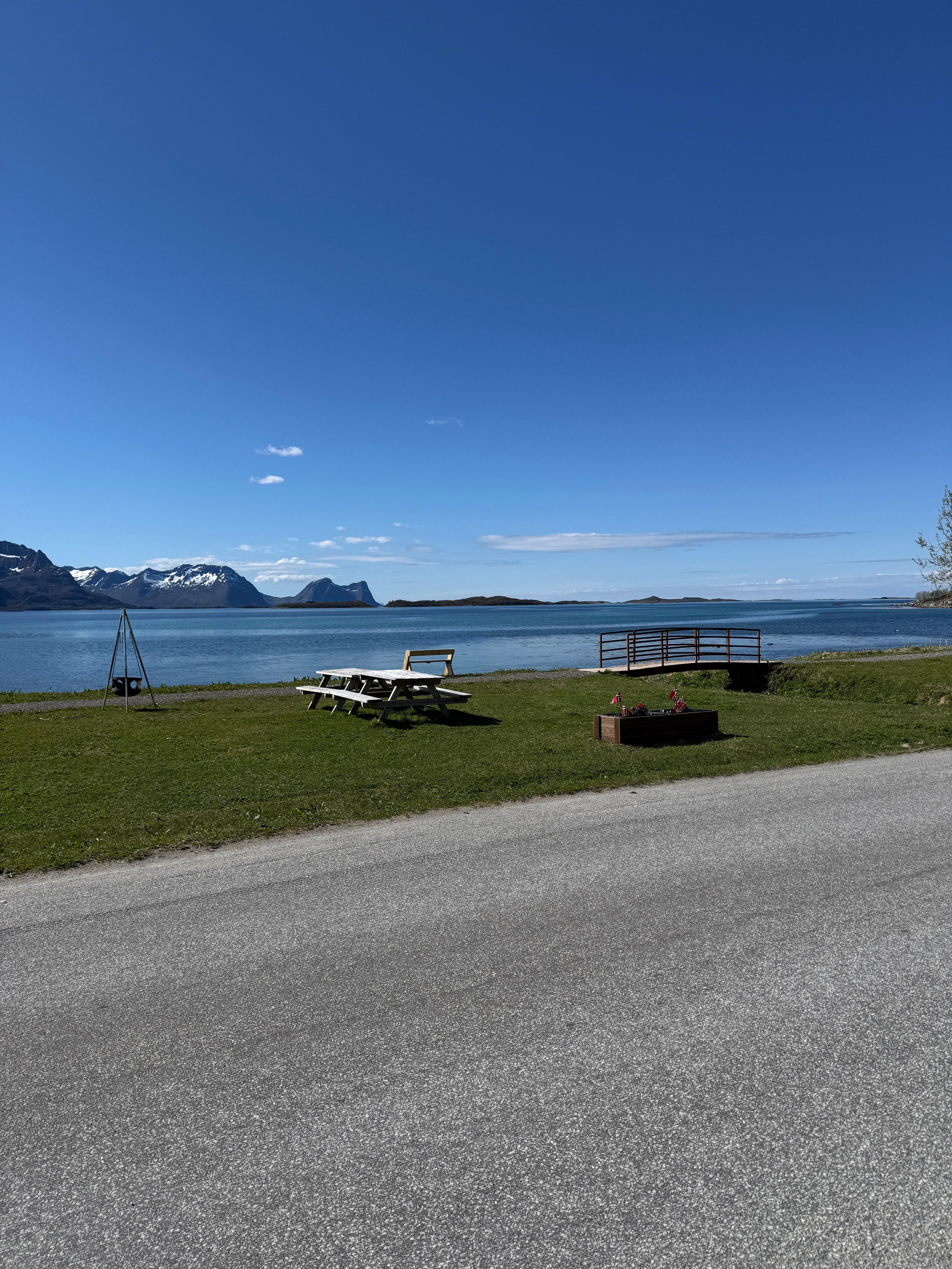 Utsikt fra uteplassen 