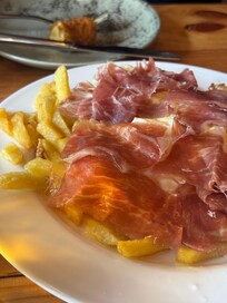 Excelentes restaurantes a distancia caminando.