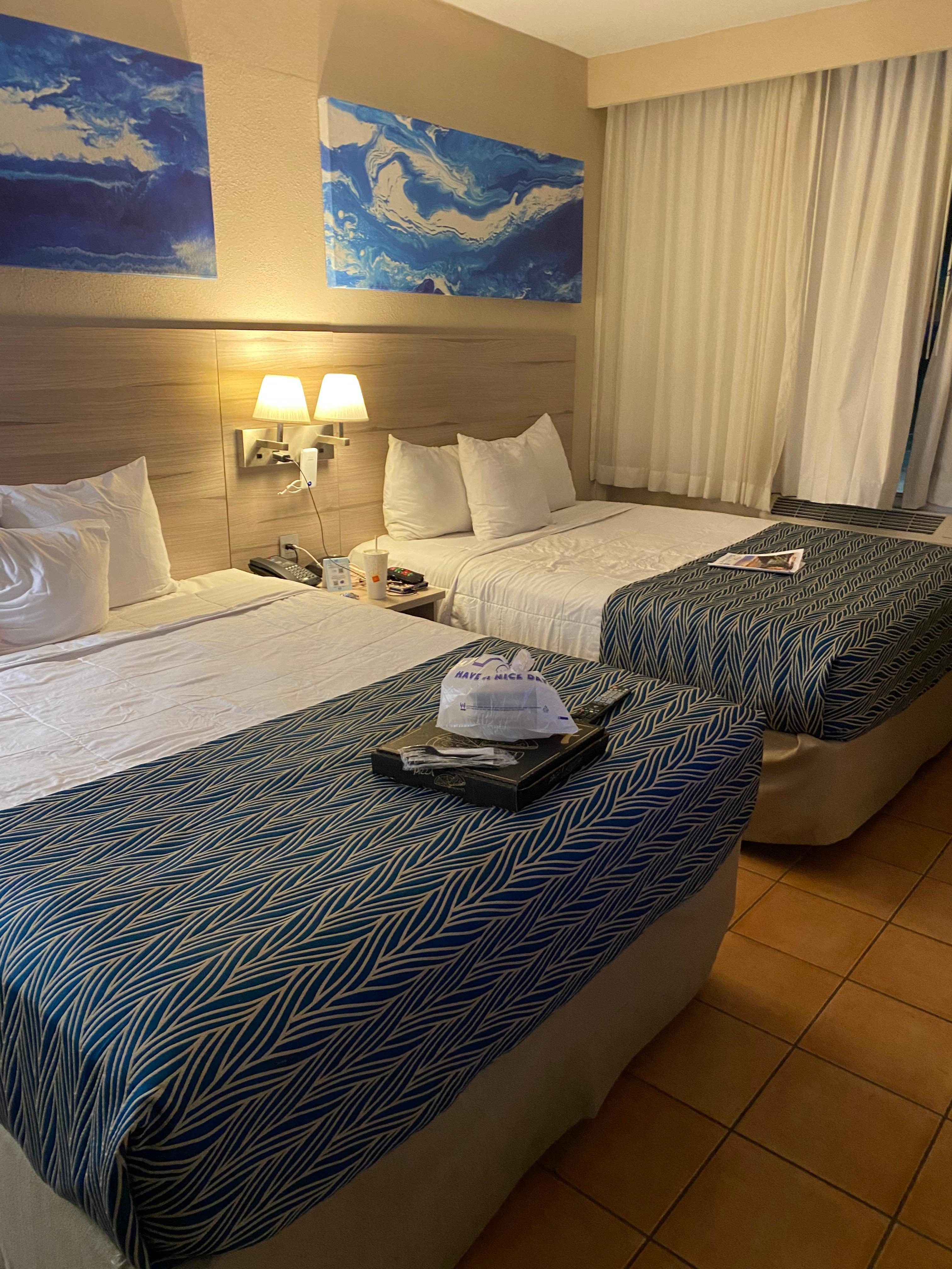 Two queen beds very comfortable 