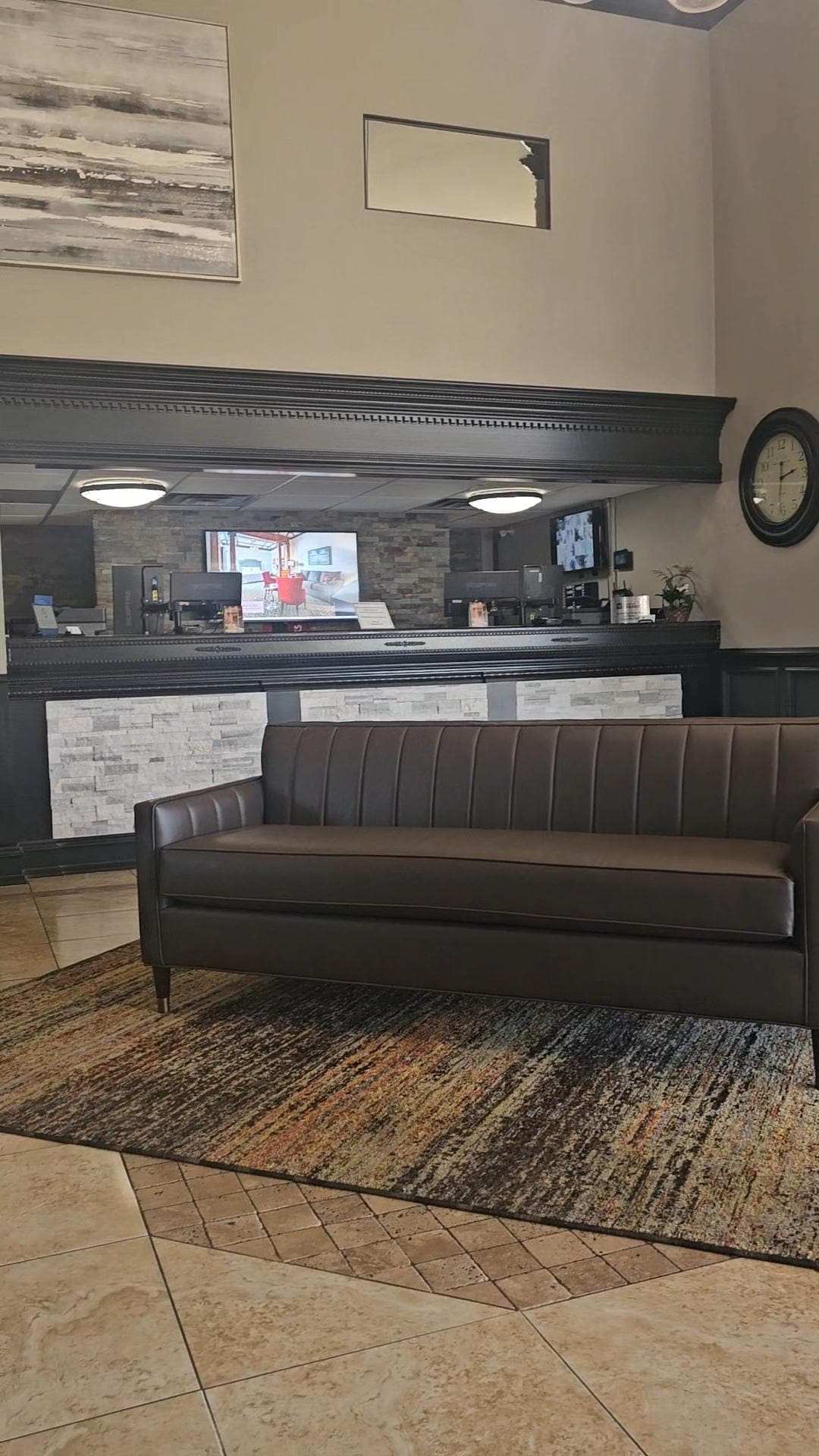 Lobby check in/waiting area