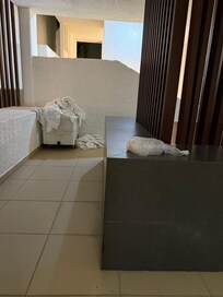 This cart full and overflowing of dirty linen was right by my room the whole time
