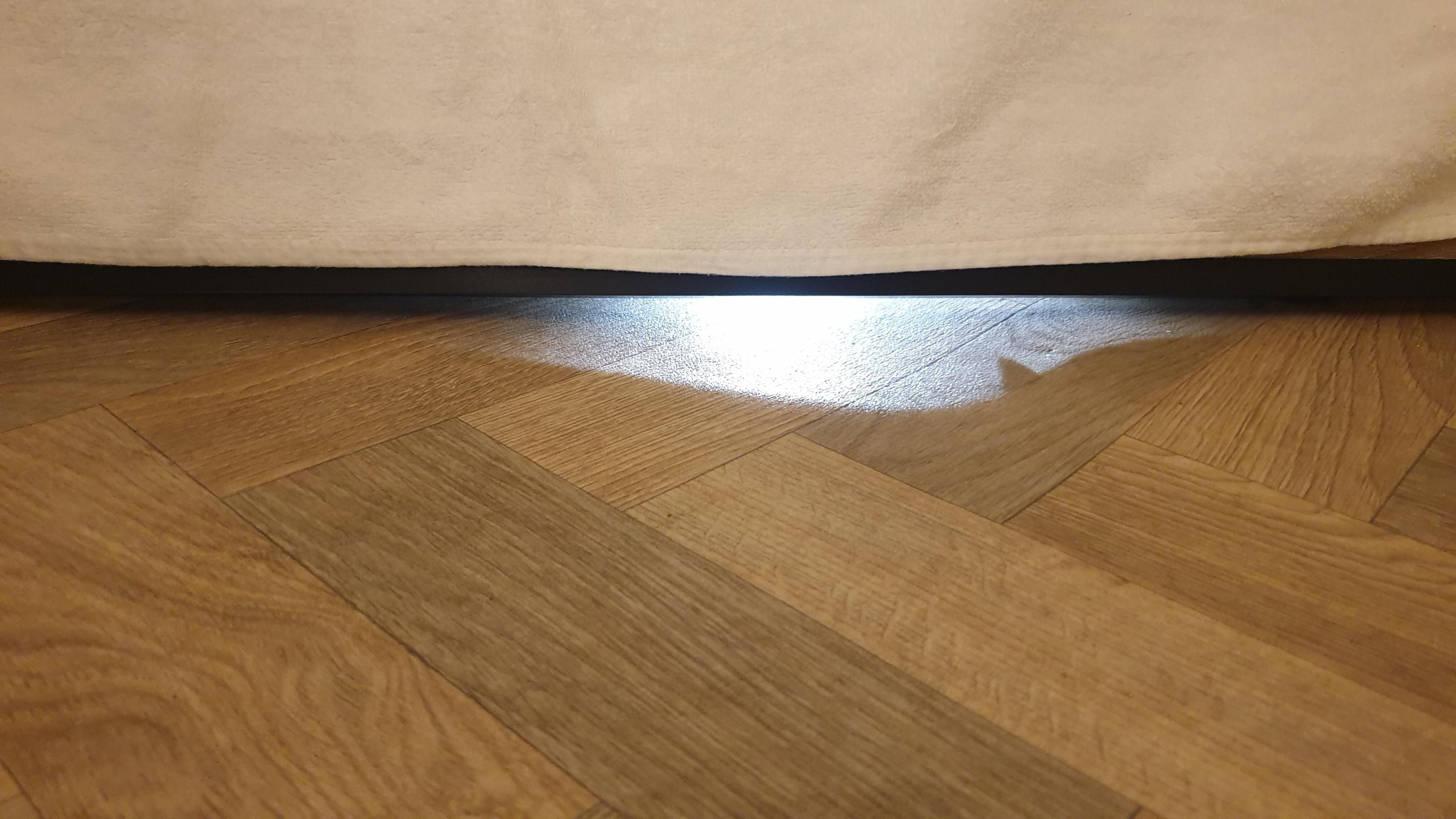 Uneven hallway floor noisy to walk on 