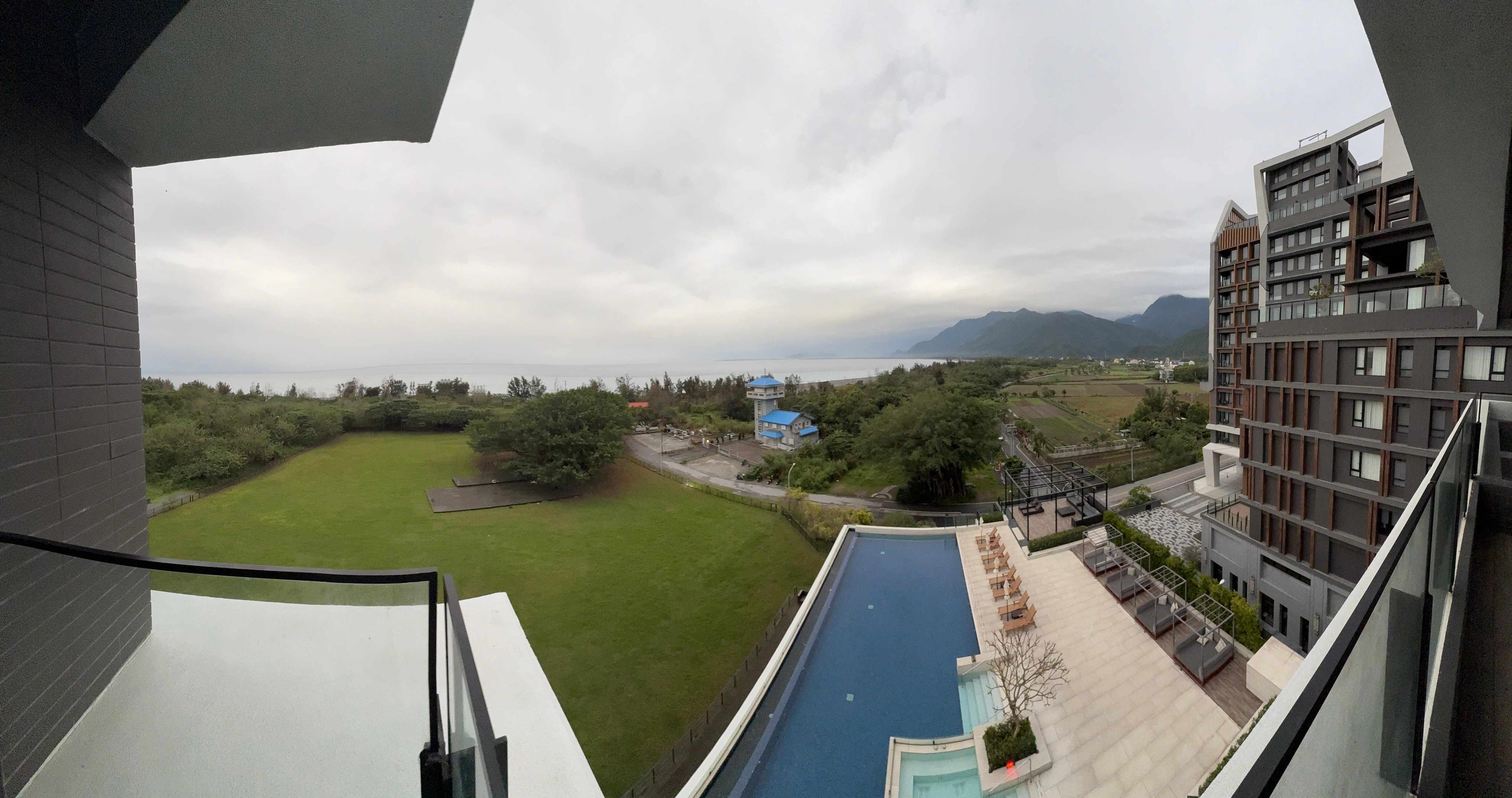 Room on the 7th floor 