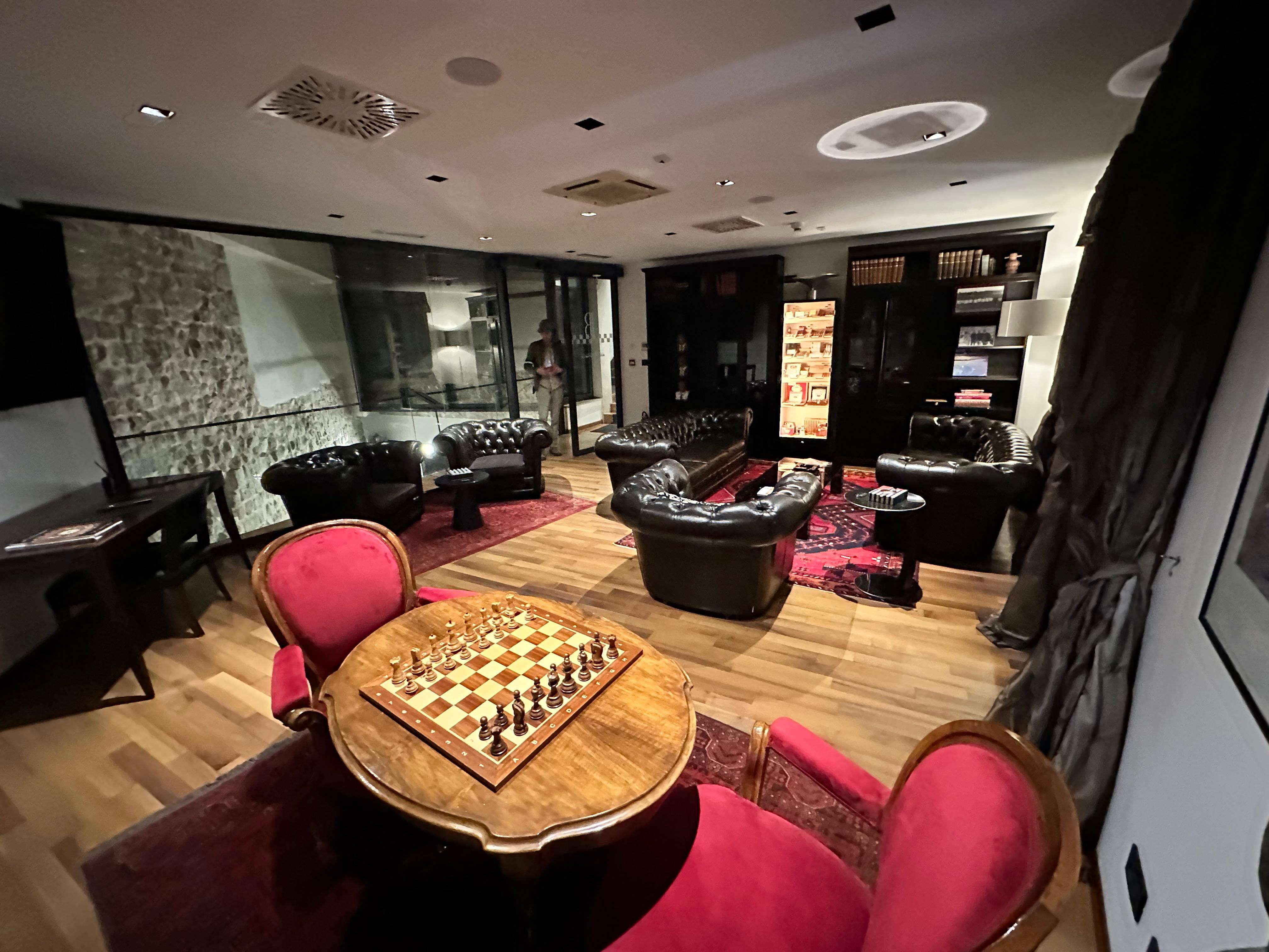 The airtight cigar lounge