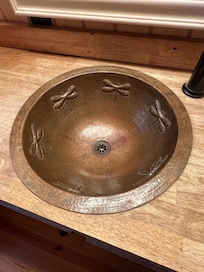 Details of the sinks
