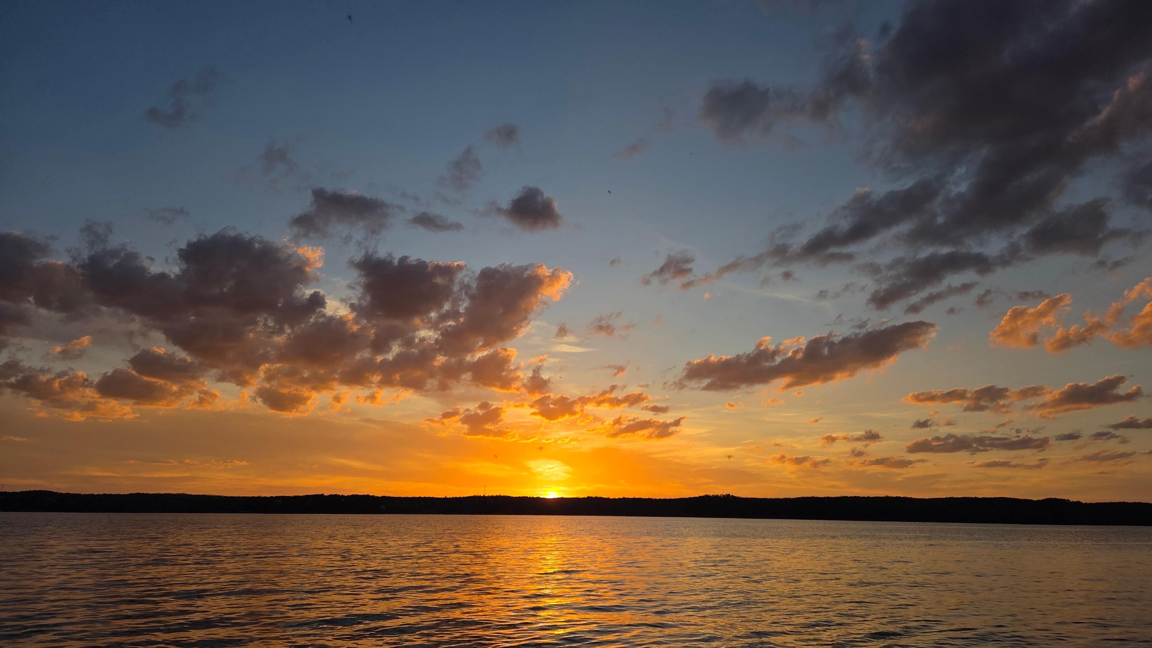 Another great day on Pickwick Lake.