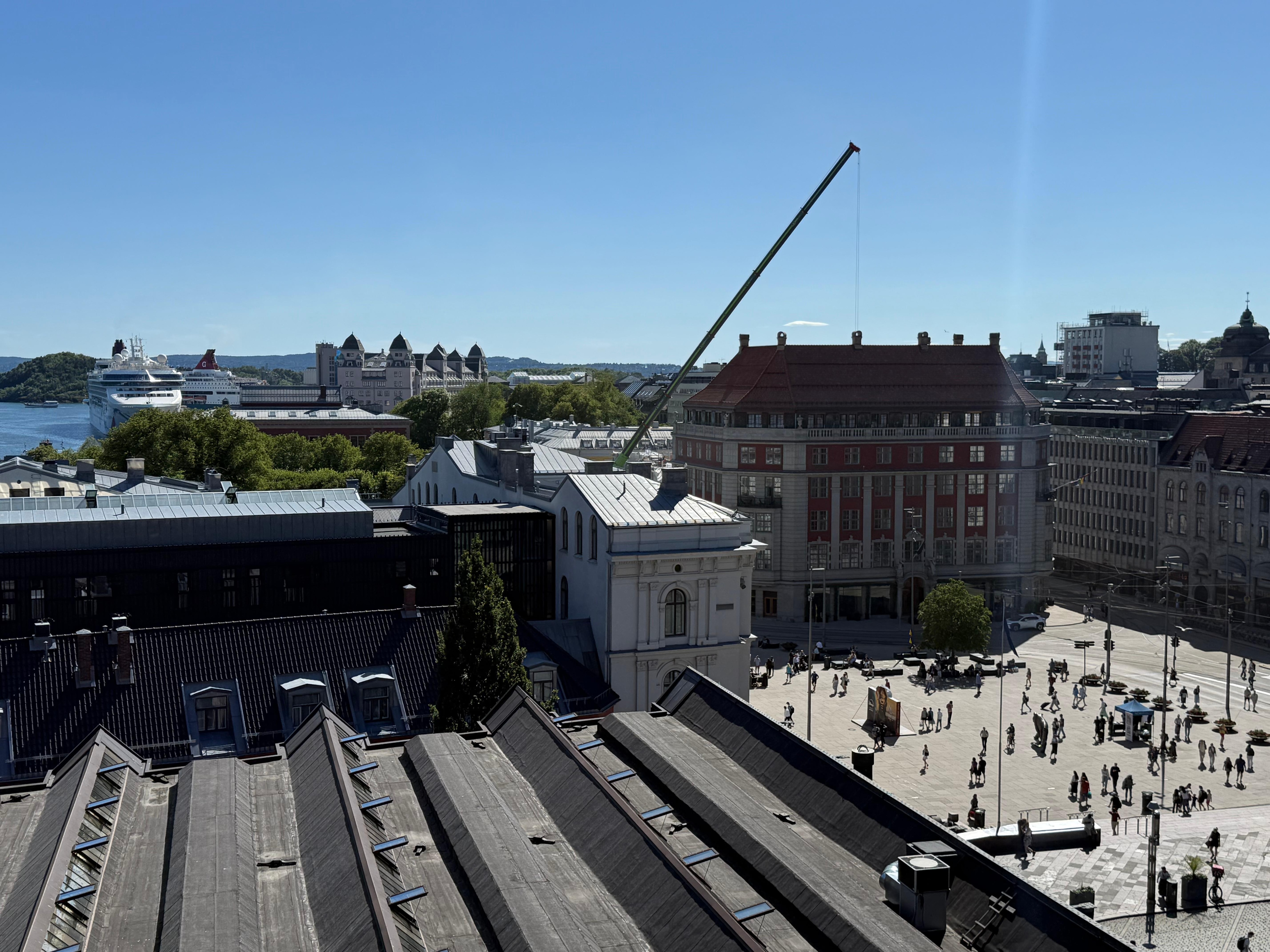 Utsikten från vårt rum på 6:e våningen