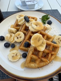 Breakfast at the Pelican Bay