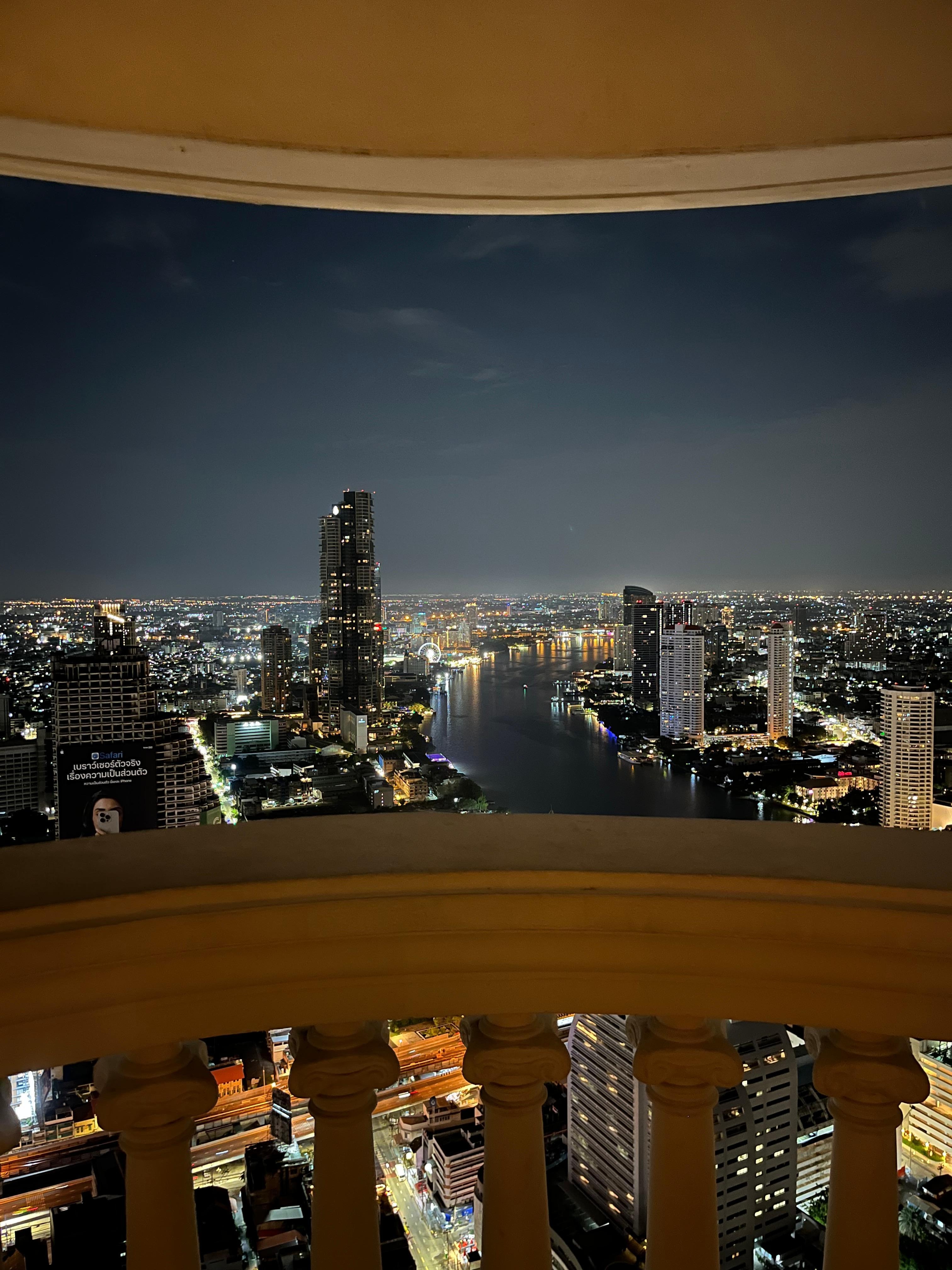 Vår balkong på våning 56