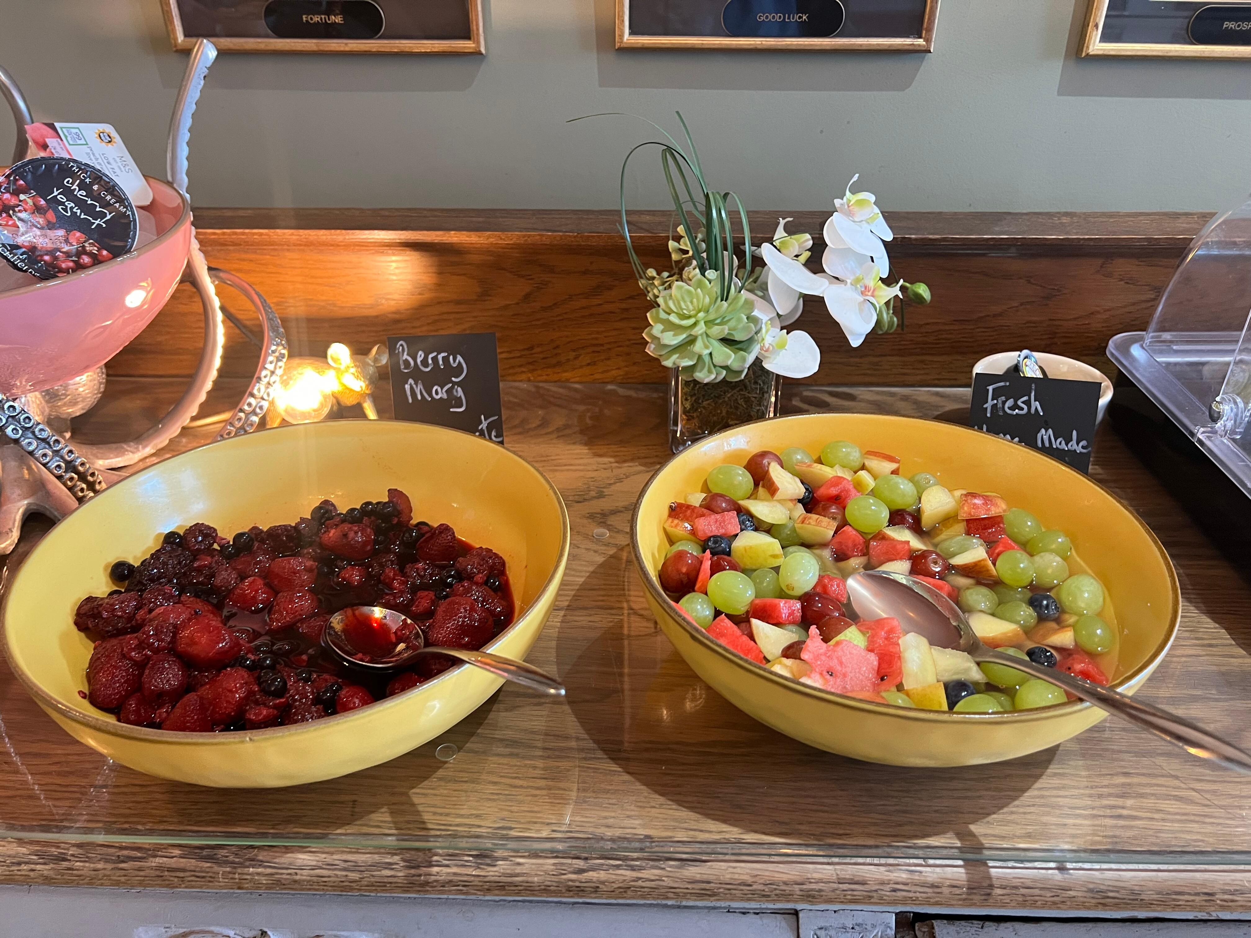 God kontinental frukost med det lilla extra 