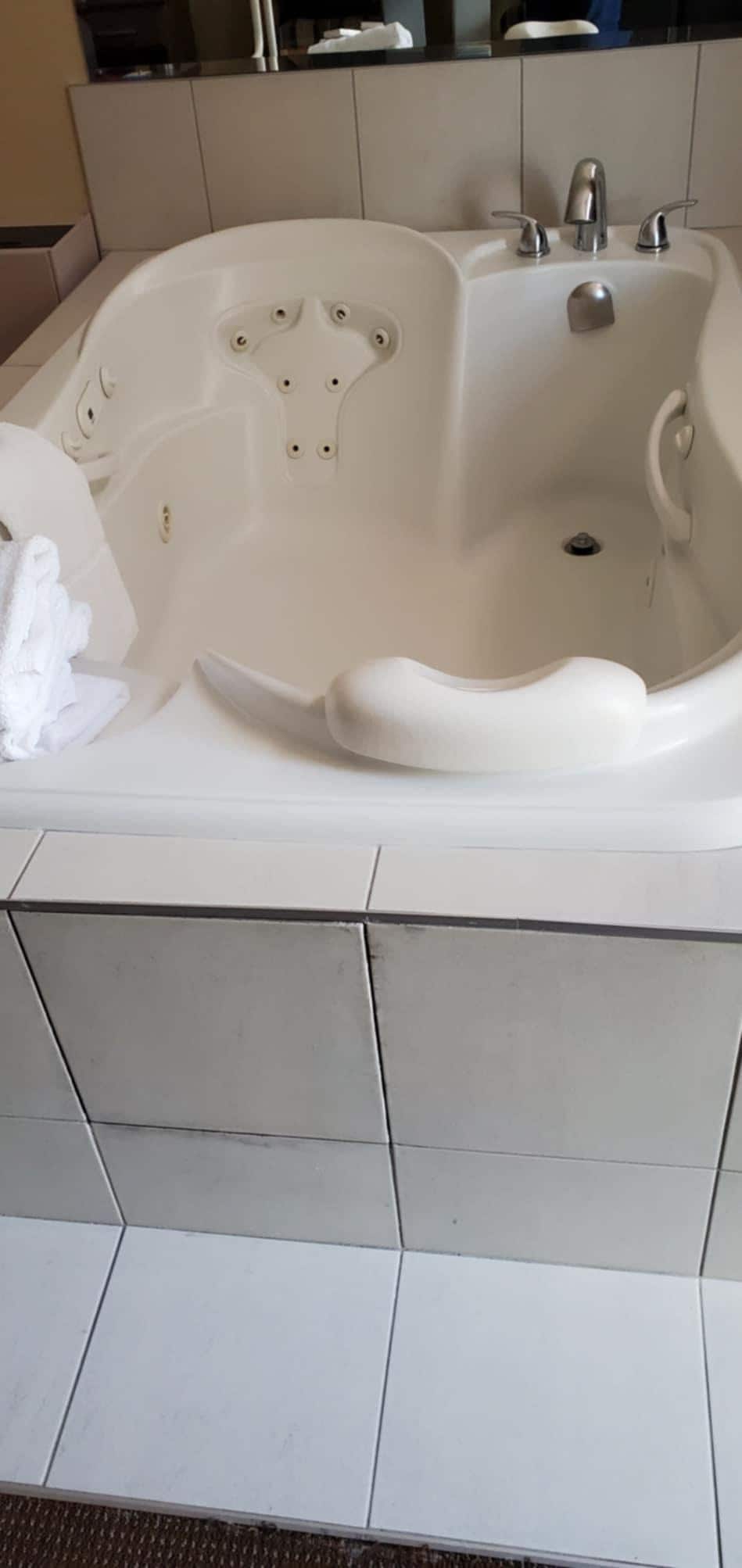 Hot tub in honeymoon  suite 