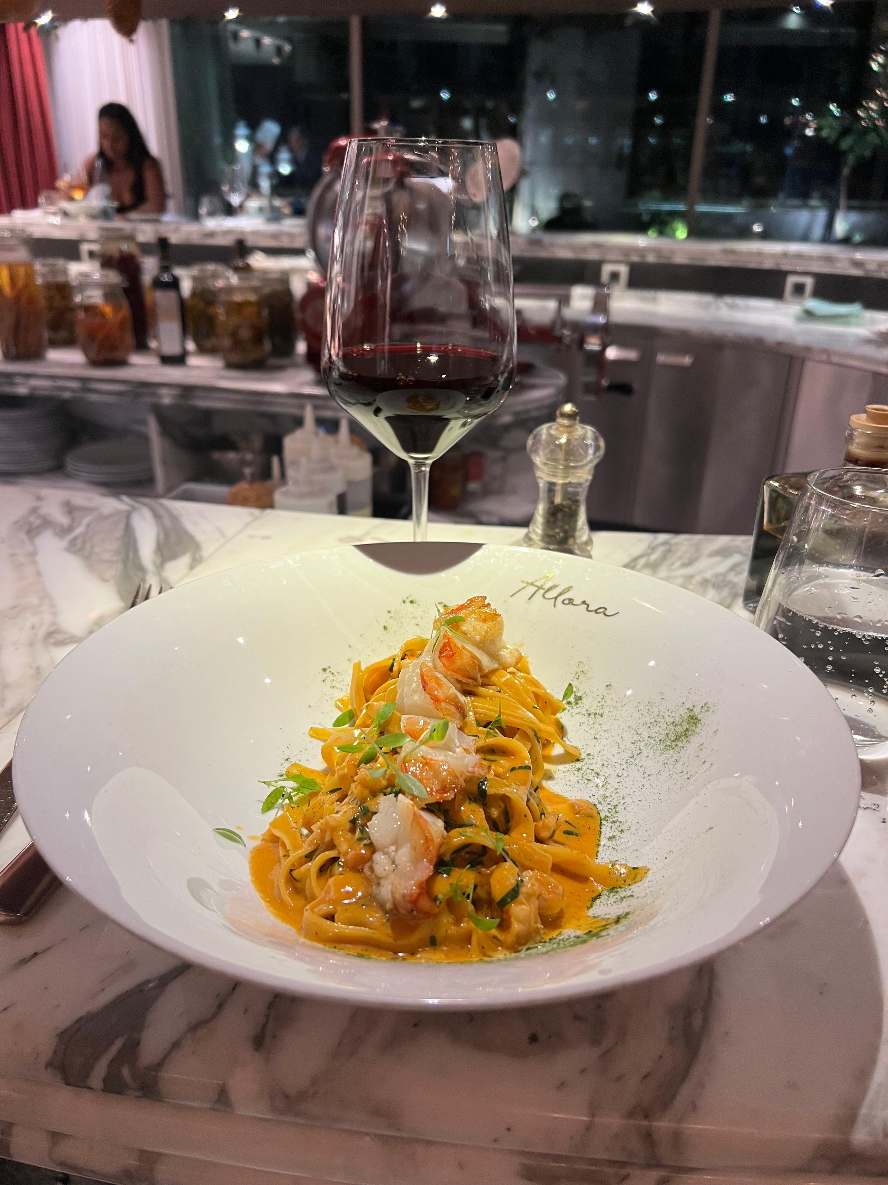 I love the pasta with lobster! 